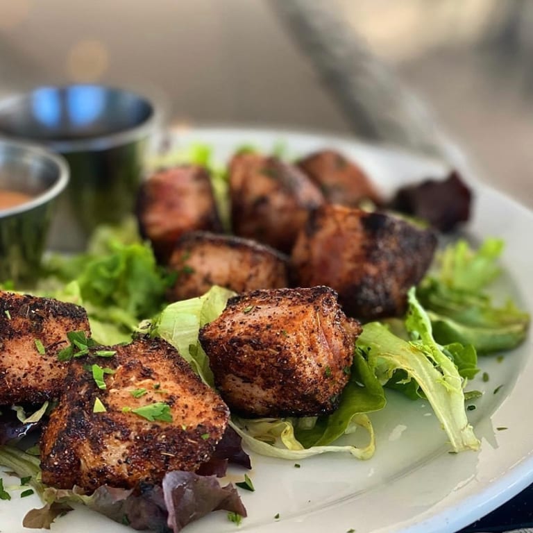 Finger-Lickin' Fries: A Crispy Delight