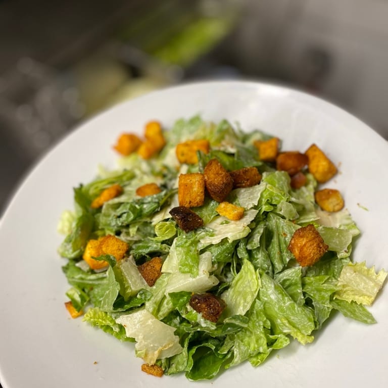 Fresh Caesar Salad: A Classic Favorite