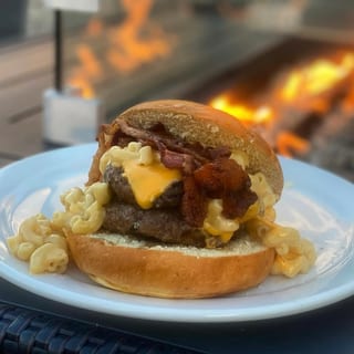 Mac Daddy Burger